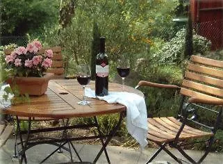 Kleine Am Park Garni 3* ביספינגן